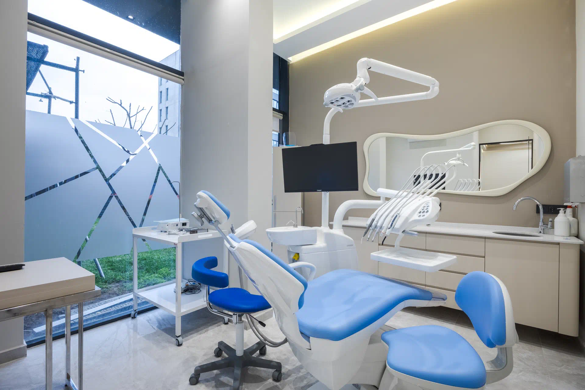 Dent Akpınar modern tedavi odası